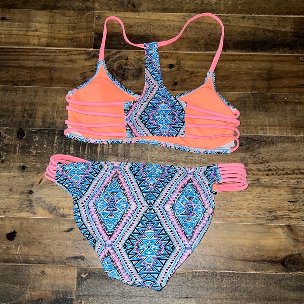 Geometric Bikini - Picture 2 of 4